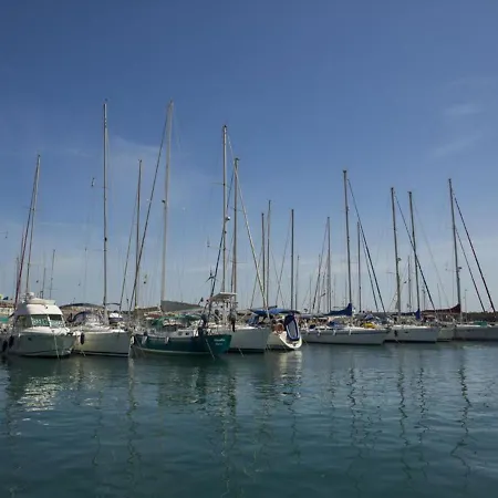 Marina Deluxe Apartment